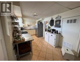 198 ROBSON ROAD - 30
