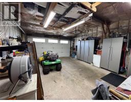 198 ROBSON ROAD - 35