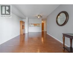 315 Village Grove DRIVE UnitNo. 301 - 18