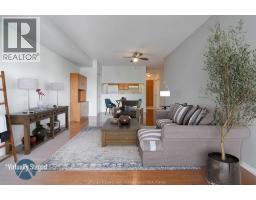 315 Village Grove DRIVE UnitNo. 301 - 19