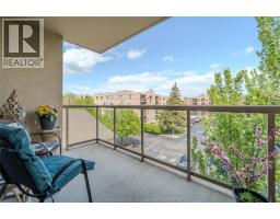 315 Village Grove DRIVE UnitNo. 301 - 32