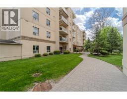 315 Village Grove DRIVE UnitNo. 301 - 5