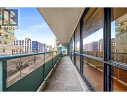 111 RIVERSIDE DRIVE East UnitNo. 311 - 33