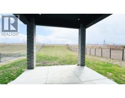 310 BLAKE AVENUE - 23