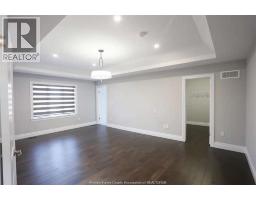 566 MAGUIRE STREET - 14