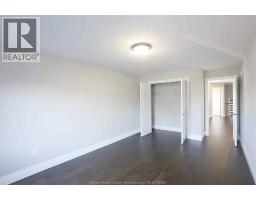 566 MAGUIRE STREET - 21
