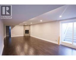 566 MAGUIRE STREET - 23
