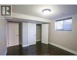 566 MAGUIRE STREET - 24