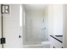 19 Hawthorne CRESCENT - 22