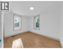 1500-1502 HOWARD AVENUE - 31