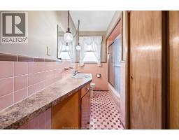 1400 TOTTEN - 16