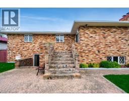 5 Lucy CRESCENT - 44