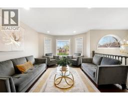 4205 BARTON CRESCENT - 10