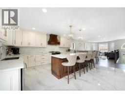 4205 BARTON CRESCENT - 17