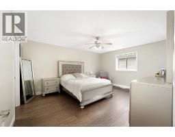 4205 BARTON CRESCENT - 19