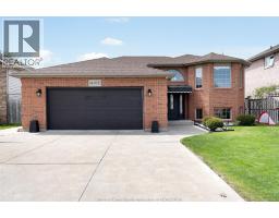 4205 BARTON CRESCENT - 2