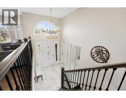 4205 BARTON CRESCENT - 7