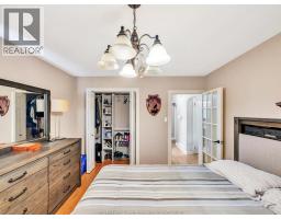 1315 JANETTE AVENUE - 11