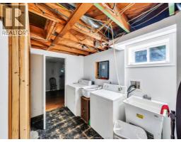 1315 JANETTE AVENUE - 23