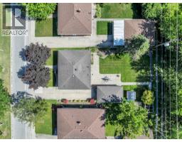 1315 JANETTE AVENUE - 32
