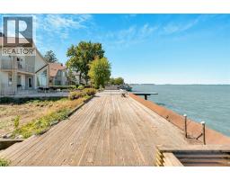 12718-12722 RIVERSIDE DRIVE - 21