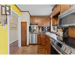 1086 VILLAIRE AVENUE - 10