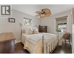 1086 VILLAIRE AVENUE - 13