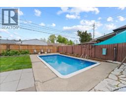 1086 VILLAIRE AVENUE - 31