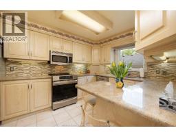 3500 VICTORIA BOULEVARD - 14