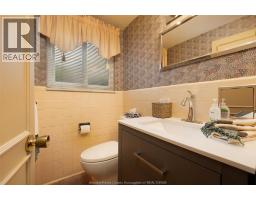 3500 VICTORIA BOULEVARD - 33