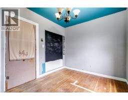 1541 Albert - 13