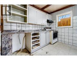 1541 Albert - 6