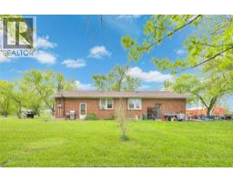 4650-4666 CABOTO DRIVE - 35