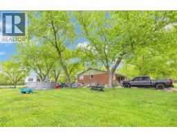 4650-4666 CABOTO DRIVE - 37