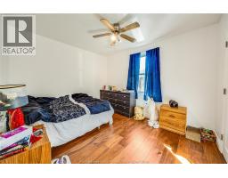 2286 FOREST AVENUE - 21