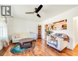 2286 FOREST AVENUE - 4