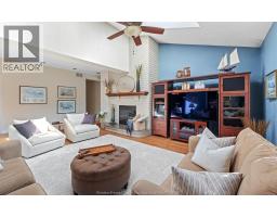 379 ELMGROVE DRIVE - 16