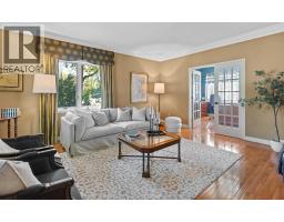 379 ELMGROVE DRIVE - 8