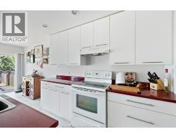 1996 ST. CLAIR ROAD - 12