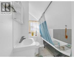 1488 PIERRE AVENUE - 26