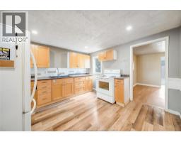 194 HARVEY STREET - 11
