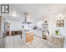 12139 PAPINEAU - 16
