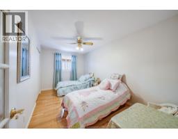 12139 PAPINEAU - 28