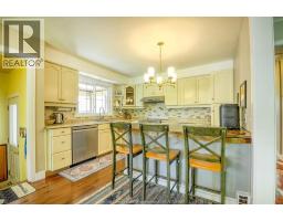 3567 HOWARD - 12