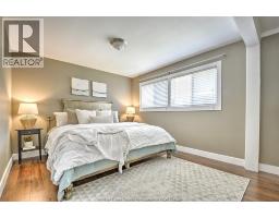 3567 HOWARD - 17