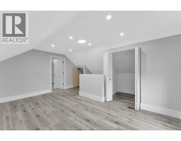1525 DOUGALL - 25
