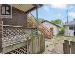 1525 DOUGALL - 37