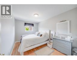 22 VILLA COURT - 21