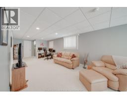 22 VILLA COURT - 28