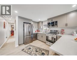 20 BONITA AVENUE - 18